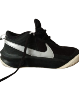 Nike Team Hustle D 10